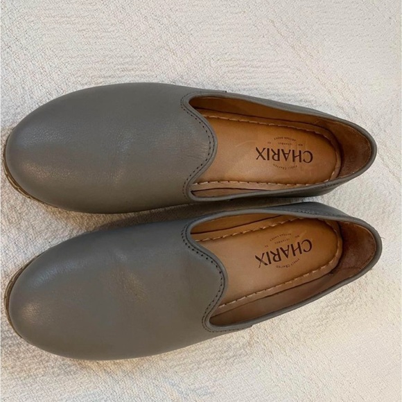 Charix Gray Leather Shoes - Size 7. Like new - worn once. - Picture 2 of 2
